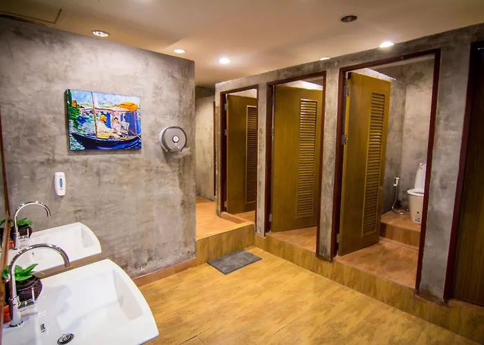Bubble Space Hostel Bangkok